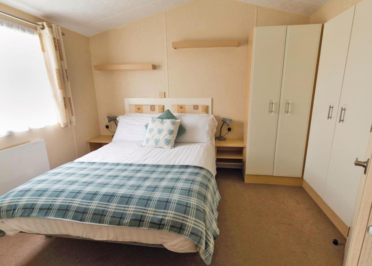 Fishguard Bay Resort Llanllawer Экстерьер фото